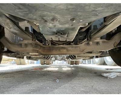 Meritor-Rockwell MFS13123A Front Axle Assembly for a Volvo VNL