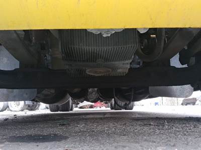 Peterbilt 587 Front Axle Assembly