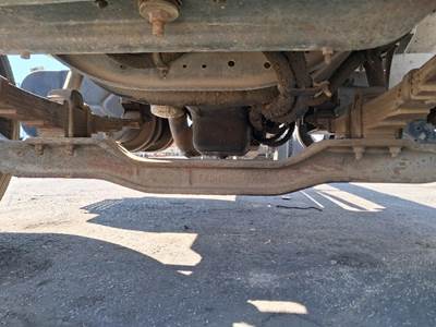 Spicer 4700 Front Axle Assembly for a International 4700