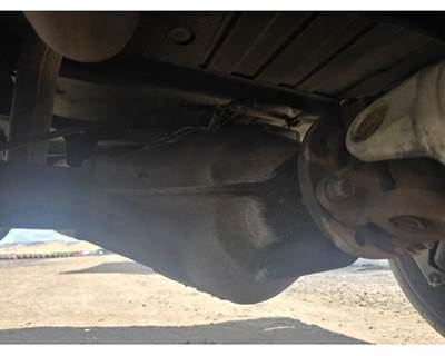 Dana DANA60 Rear Axle Assembly for a Ford E-250 Econoline