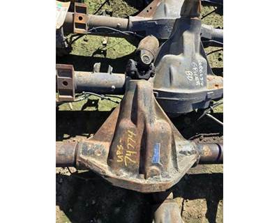 Dana DANA70 Rear Axle Assembly for a Ford B500