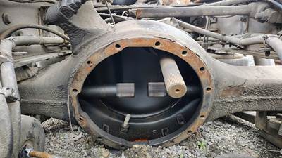 Axle Alliance RT40-4NF Front Axle Housing for a Freightliner Cascadia 126