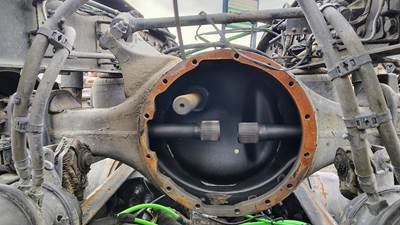 Detroit DA-RT-40.0-4S Front Axle Housing for a Freightliner Cascadia 116