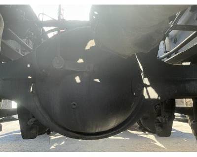 Detroit DA-RT-40.0-4S Front Axle Housing for a Freightliner CASCADIA