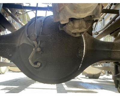 Detroit Front Axle Housing for a Freightliner Cascadia 126