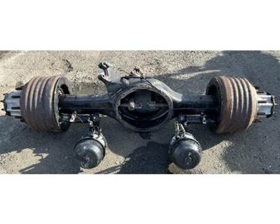 Detroit DA-RT-40.0-4T Front Axle Housing for a Freightliner