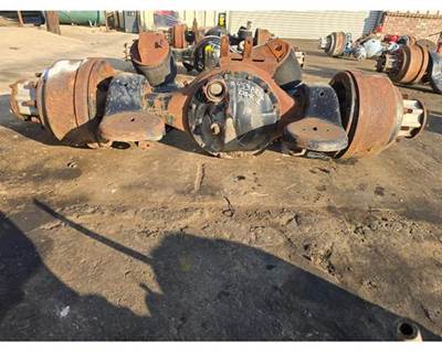 Eaton DS402 Front Axle Housing for a Kenworth