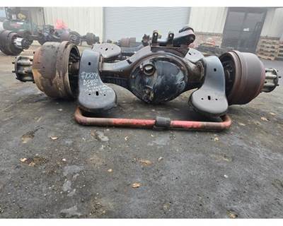 Eaton DS402 Front Axle Housing for a Kenworth T800