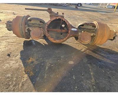 Eaton DS402 Front Axle Housing for a Kenworth T800
