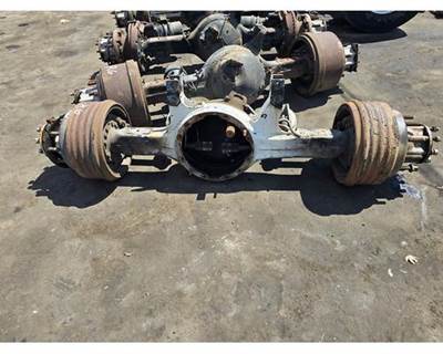 Eaton DS404 Front Axle Housing