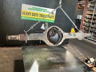 Eaton DSP40 Front Axle Housing for a Kenworth T680