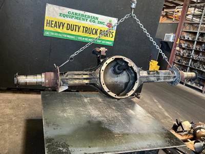 Eaton DSP40 Front Axle Housing for a Kenworth T680