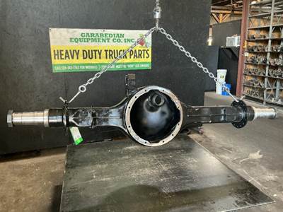 Eaton DSP41 Front Axle Housing for a Peterbilt 384