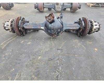 Eaton DSP41 Front Axle Housing for a Peterbilt 579