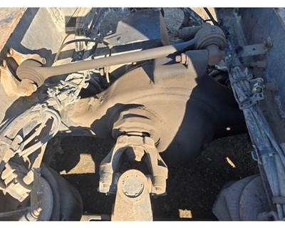 Meritor-Rockwell MD20143 Front Axle Housing for a Volvo VNL670