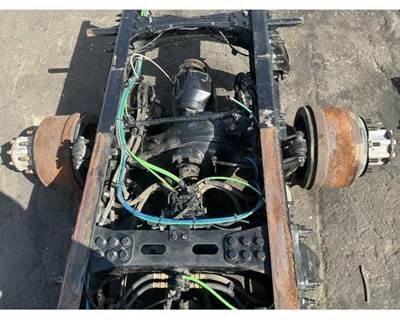 Meritor-Rockwell MD2014H Front Axle Housing for a Freightliner Cascadia 126