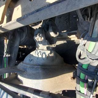 Meritor-Rockwell MD2014X Front Axle Housing for a Volvo VNL670