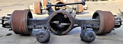 Meritor-Rockwell MD2014X Front Axle Housing for a Freightliner Cascadia 125