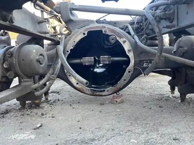 Meritor-Rockwell MD2014X Front Axle Housing for a International ProStar