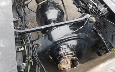 Meritor-Rockwell MD2014X Front Axle Housing for a Mack CXU613