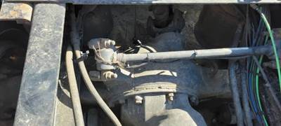 Meritor-Rockwell MD2014X Front Axle Housing for a Freightliner Cascadia 125