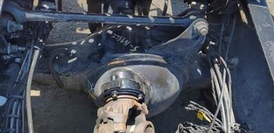 Meritor-Rockwell MD2014X Front Axle Housing for a Mack CXU613