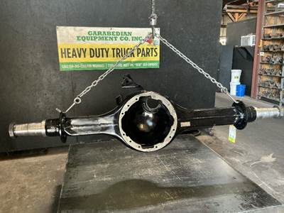 Meritor-Rockwell MD2014X Front Axle Housing for a Mack CXU613