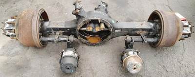 Meritor-Rockwell MD2014X Front Axle Housing for a Freightliner Cascadia 125