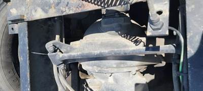 Meritor-Rockwell MD2014X Front Axle Housing for a Freightliner Cascadia 125