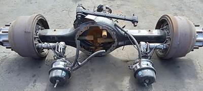 Meritor-Rockwell MD2014X Front Axle Housing for a Volvo VNL