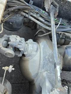 Meritor-Rockwell MD2014X Front Axle Housing for a Freightliner Cascadia 125