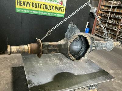 Meritor-Rockwell MD2014X Front Axle Housing for a Volvo VNL