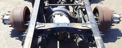 Meritor-Rockwell MD2014X Front Axle Housing for a Freightliner Cascadia 125