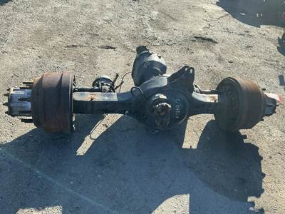 Meritor-Rockwell MD2014X Front Axle Housing for a Volvo VNL