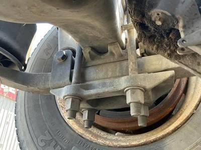 Meritor-Rockwell MD2014X Front Axle Housing for a Freightliner Cascadia 125