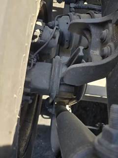 Meritor-Rockwell MD2014X Front Axle Housing for a International RH613