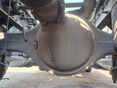 Meritor-Rockwell MD2014X Front Axle Housing for a International RH613