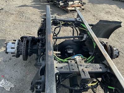 Meritor-Rockwell MD2014X Front Axle Housing for a International RH613