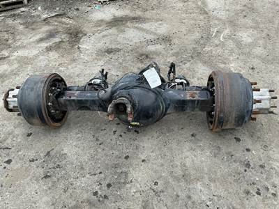 Meritor-Rockwell MD2014X Front Axle Housing for a Volvo VNL