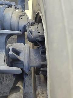 Meritor-Rockwell MD2014X Front Axle Housing for a International RH613