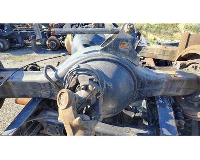 Meritor-Rockwell MD2014X Front Axle Housing for a Mack CXU613