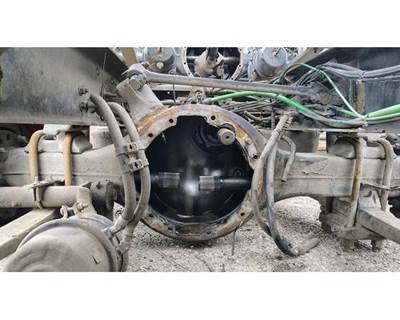 Meritor-Rockwell MD2014X Front Axle Housing for a Freightliner Cascadia 125