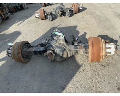 Meritor-Rockwell MD2014X Front Axle Housing for a Volvo VNL