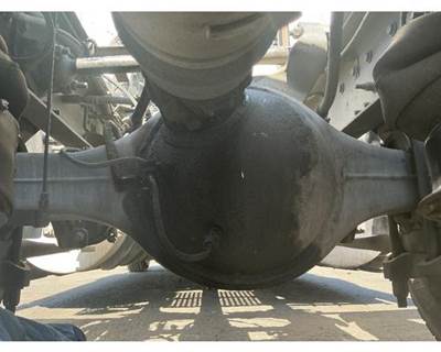 Meritor-Rockwell MD2014X Front Axle Housing for a International LT625