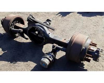 Meritor-Rockwell MD2014X Front Axle Housing for a Volvo VNL670
