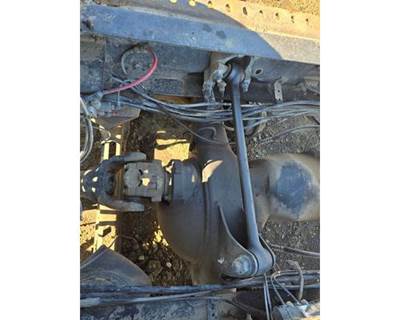 Meritor-Rockwell MD2014X Front Axle Housing for a Mack CXU613