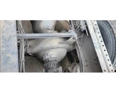 Meritor-Rockwell MD2014X Front Axle Housing for a Mack CXU613