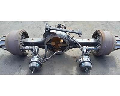 Meritor-Rockwell MD2014X Front Axle Housing for a Volvo VNL