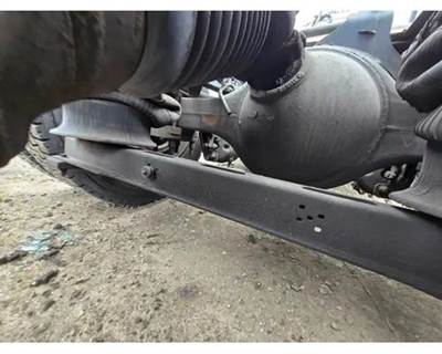 Meritor-Rockwell MD2014X Front Axle Housing for a Volvo VNM