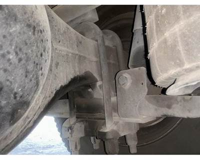 Meritor-Rockwell MD2014X Front Axle Housing for a International 4400